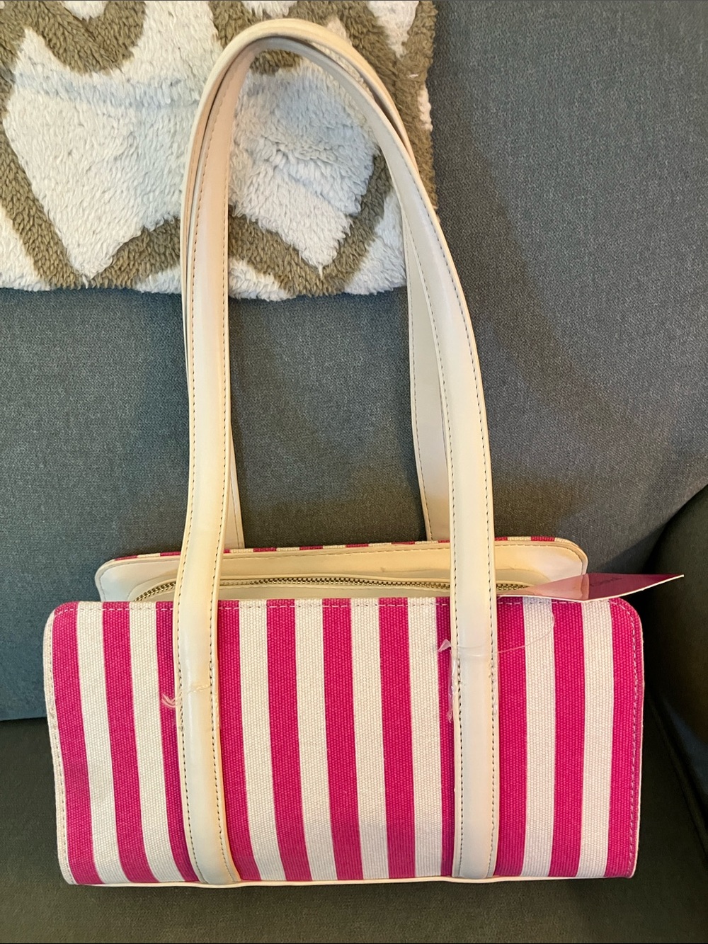 🩷Betsey Johnson XOMACK pink & beige striped satchel handbag w/flower charm NWT - Picture 3 of 13